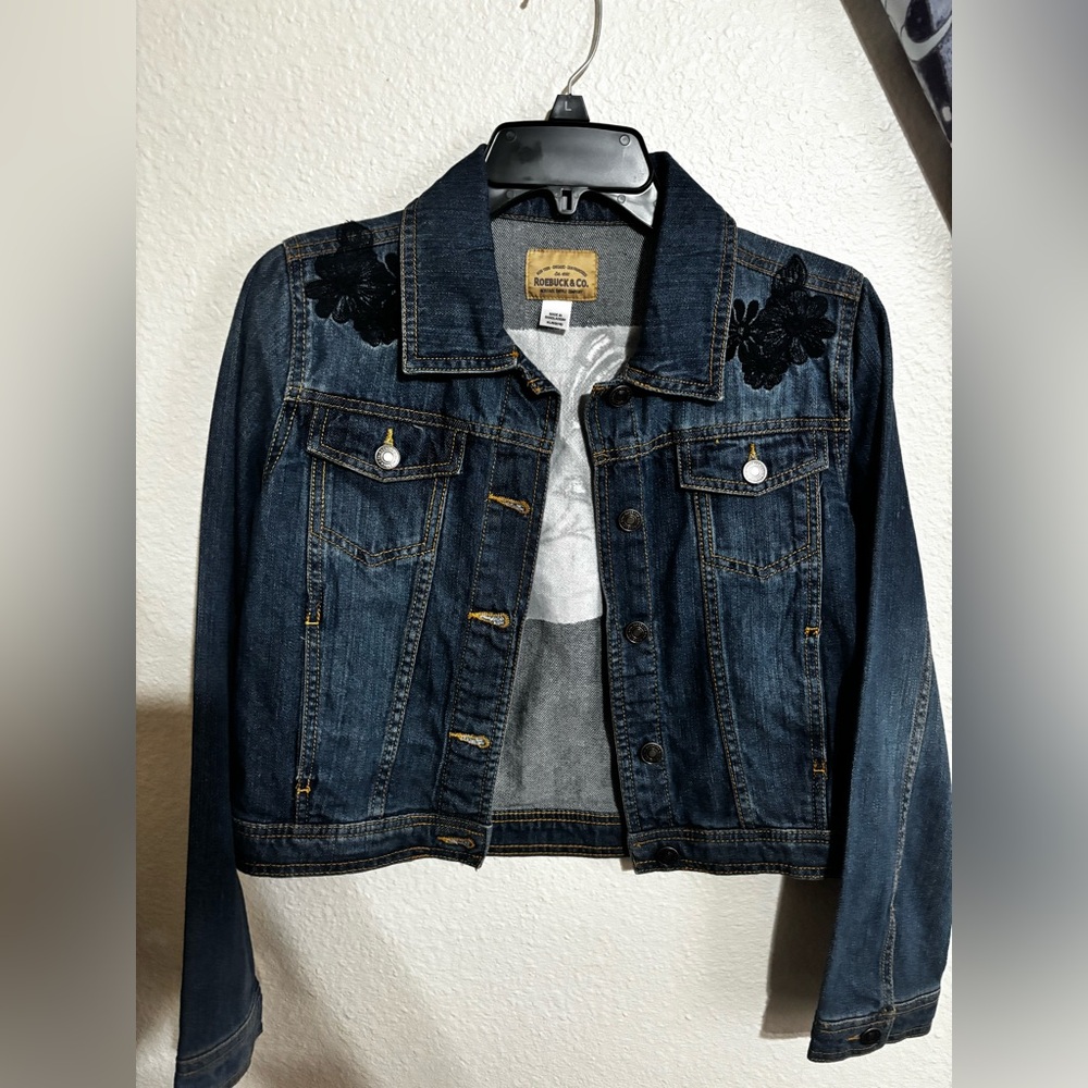 American Eagle Outfitters Women's Blue Denim Jacket